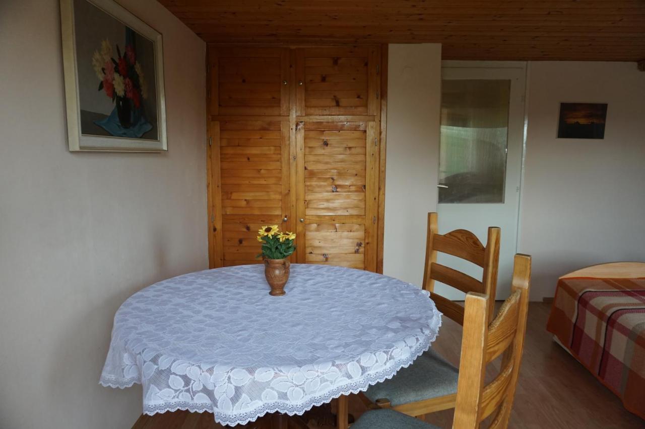 SzoladGrosses Ferienhaus Plattensee Balaton - Nyaralo Haz 6 Szobaval, 5 Fuerdoszobaval, 3000 Nmアパートメント エクステリア 写真